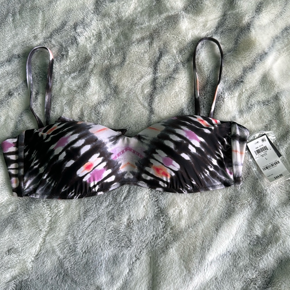 Bar III Women’s Bathing Suit Top Size Large Brand New with Tags